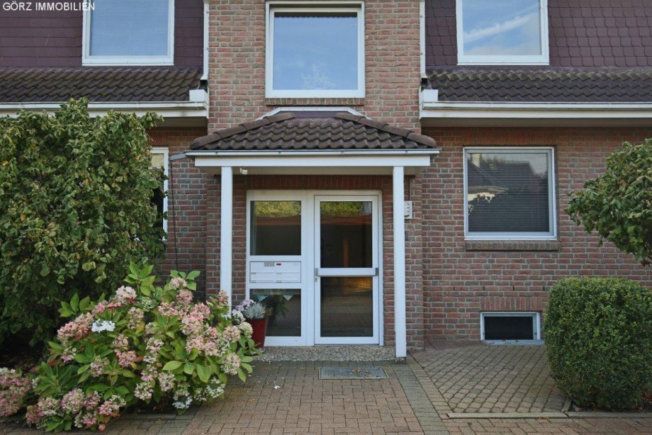 Hauseingang Dachgeschosswohnung Norderstedt