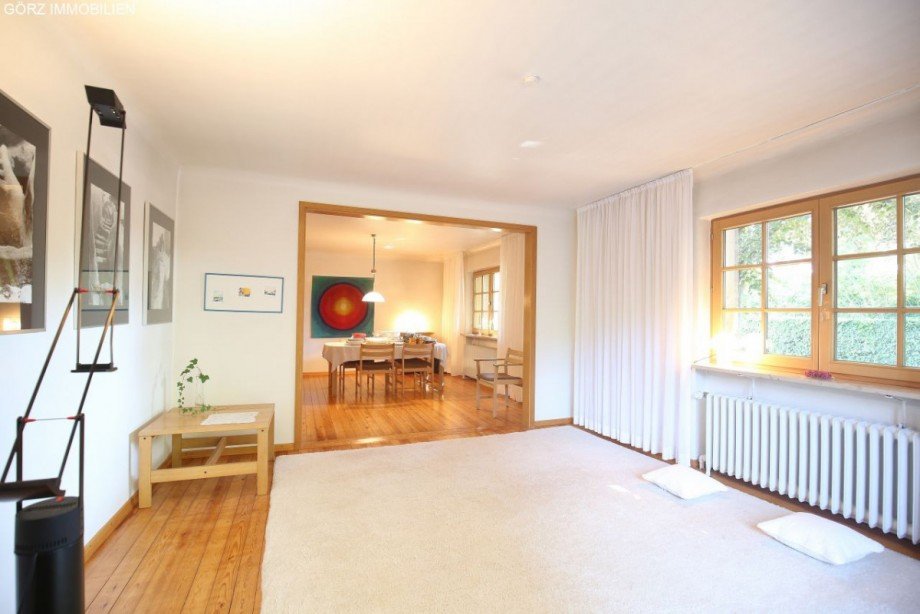 Wohnzimmer mit Blick zum Essbereich Einfamilienhaus Henstedt-Ulzburg