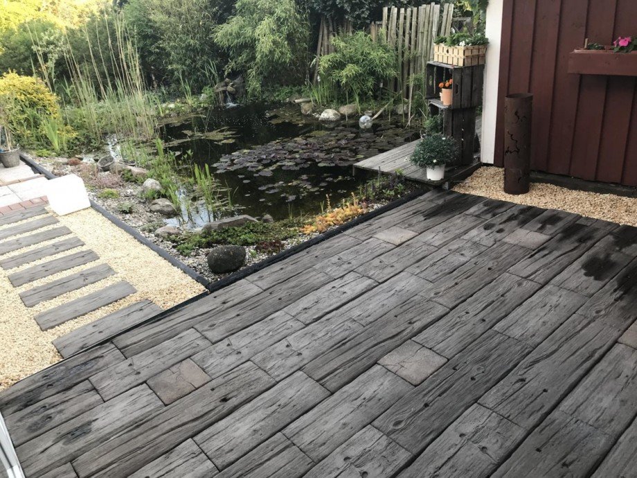 Terrasse am Teich Einfamilienhaus Hartenholm