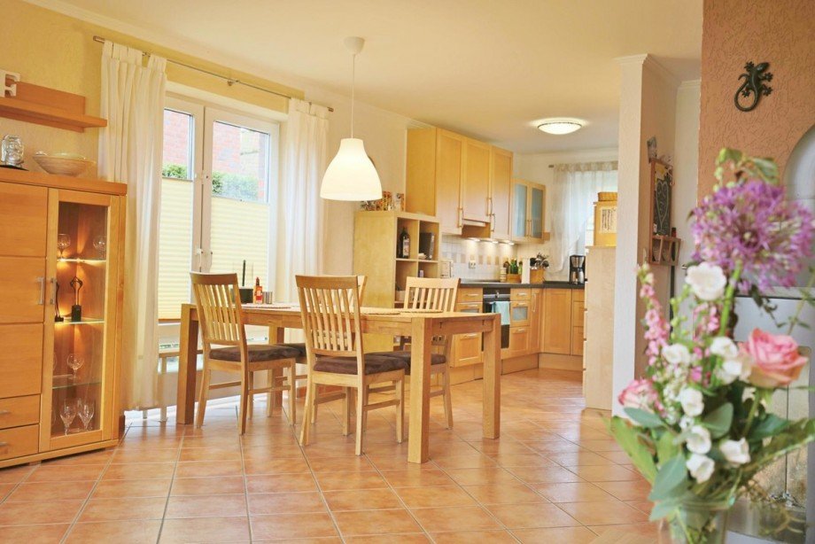 Essbereich und offene K�che Reihenendhaus Norderstedt