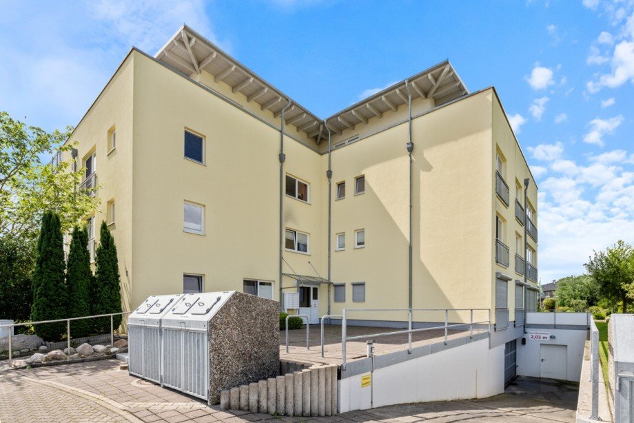 Eingang Tiefgaragenauffahrt Etagenwohnung Bad Bramstedt