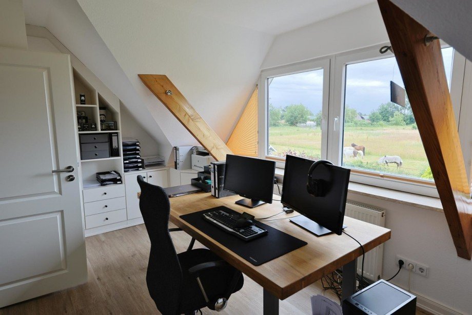 Zimmer OG Einfamilienhaus Borstel Hohenraden