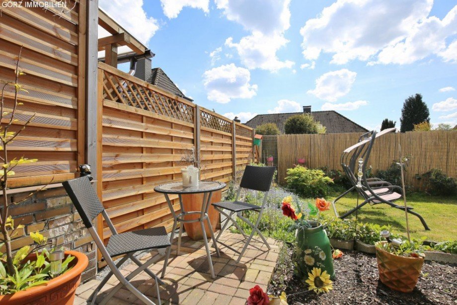 Blick von der Terrasse Doppelhaush�lfte Quickborn-Heide