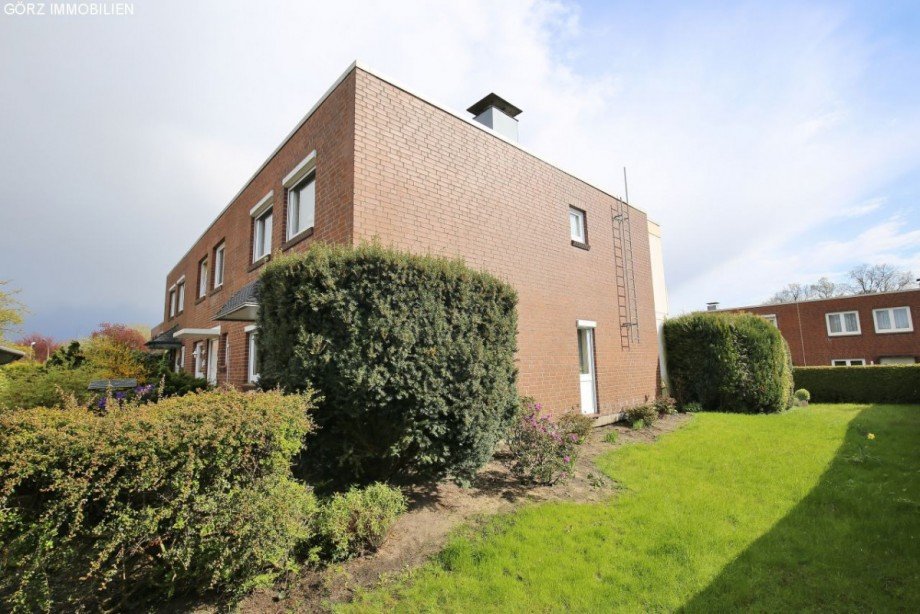 Seitlicher Gartenbereich Reihenendhaus Norderstedt
