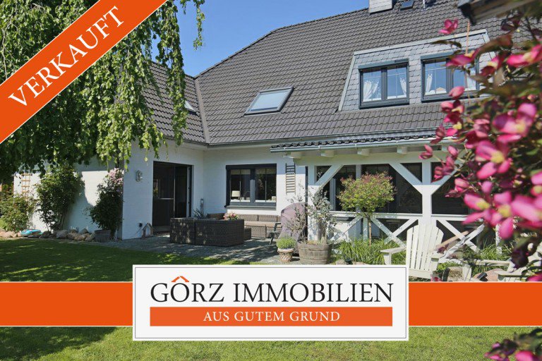 VERKAUFT Tangstedt Villa *VERKAUFT* Luxuri�ses 8-Zimmer-Traumhaus in ruhiger Sackgassenlage vor den Toren Hamburgs