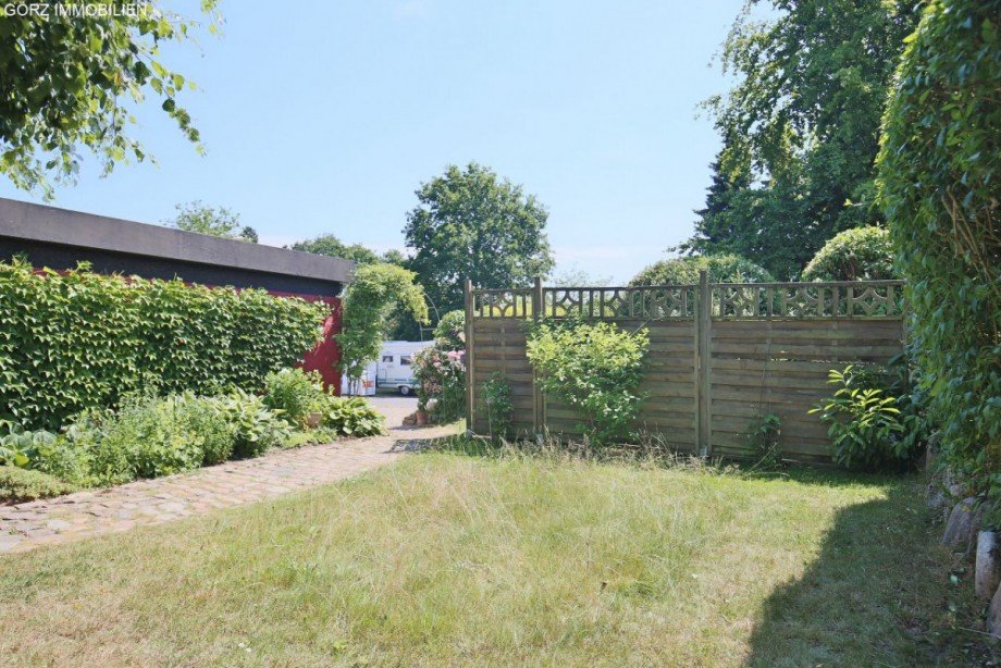 Blick Richtung Stra�e Einfamilienhaus Kisdorf