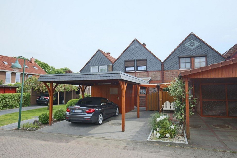 Carport mit Schuppen Reihenmittelhaus Norderstedt