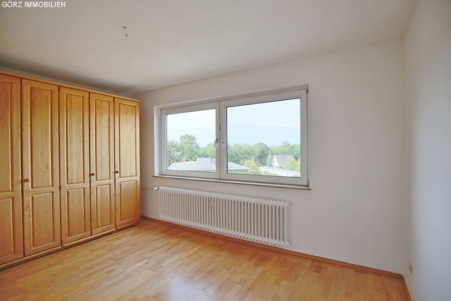 Ger�umiges Schlafzimmer Dachgeschosswohnung Henstedt-Ulzburg