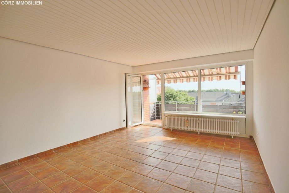 Helles Wohnzimmer Dachgeschosswohnung Henstedt-Ulzburg