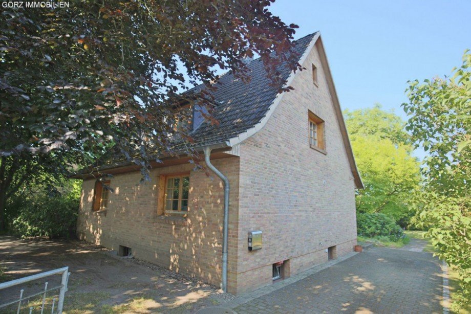 Stra�enansicht Einfamilienhaus Henstedt-Ulzburg