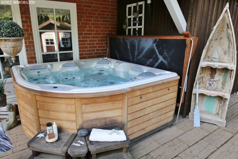Whirlpool Einfamilienhaus Appen