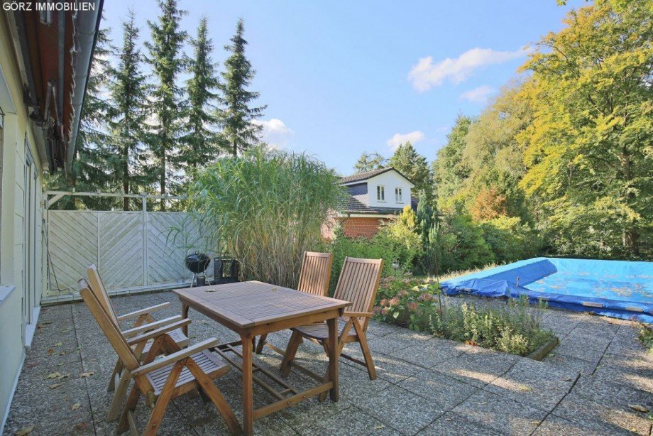 Terrasse mit s�d/west Ausrichtung Wohngrundst�ck Hamburg