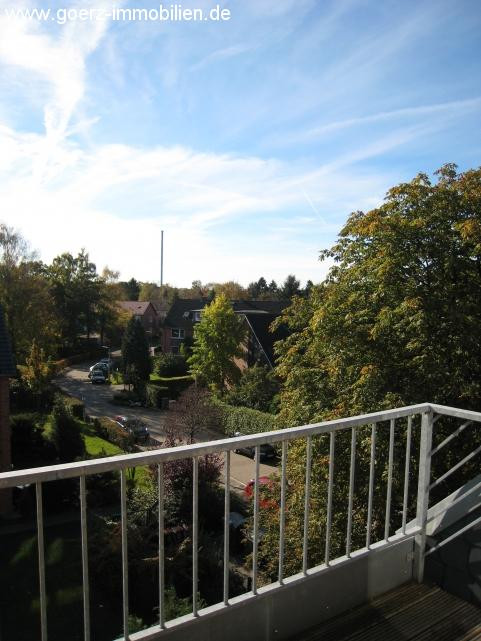 Blick vom Balkon Dachgeschosswohnung Norderstedt