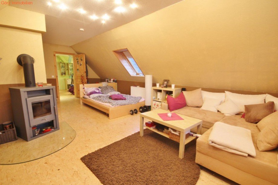Jugendzimmer mit Kamin OG Doppelhaush�lfte Tornesch