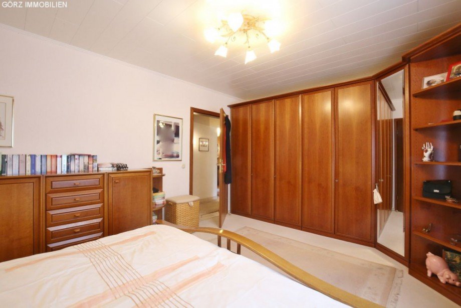 ...mit Platz f�r Ihren Schrank Zweifamilienhaus Norderstedt
