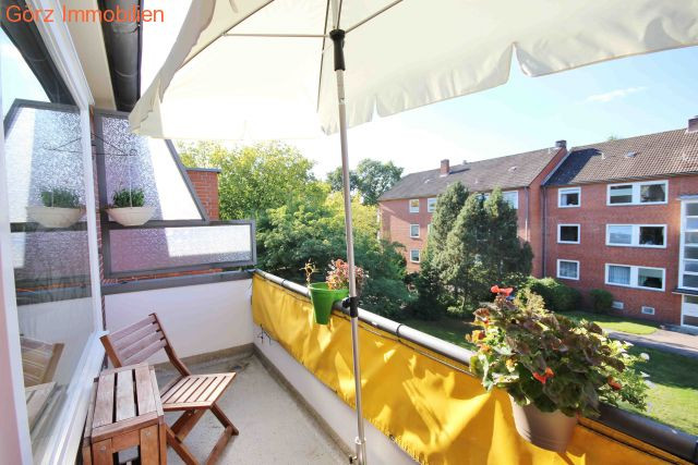 Der Balkon ist sehr sonnig Etagenwohnung Norderstedt