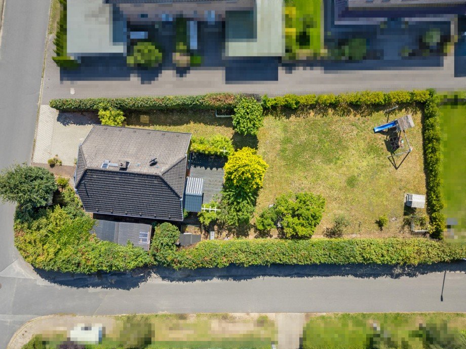 Grundst�cksansicht aus der Luft Einfamilienhaus Quickborn