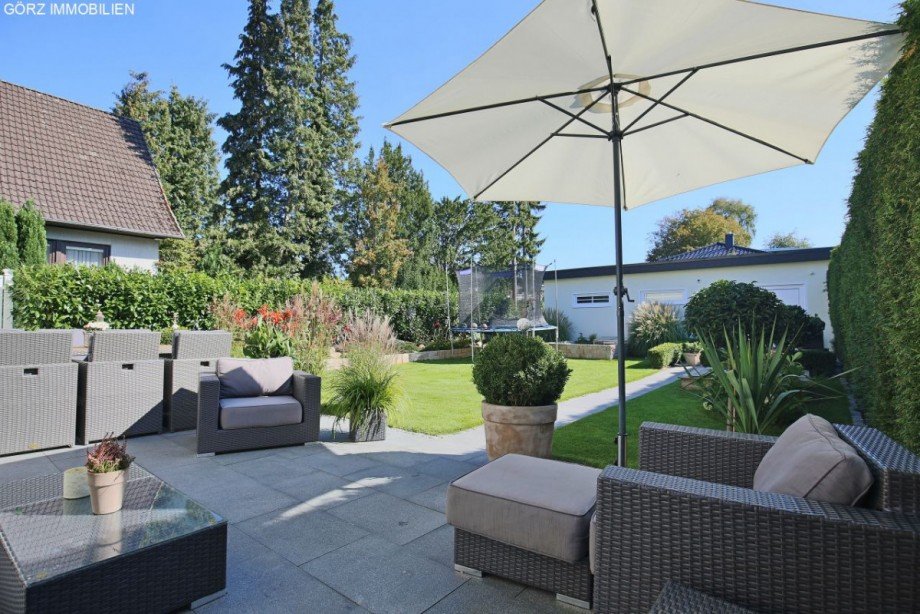 gro�e Terrasse Doppelhaush�lfte Hamburg