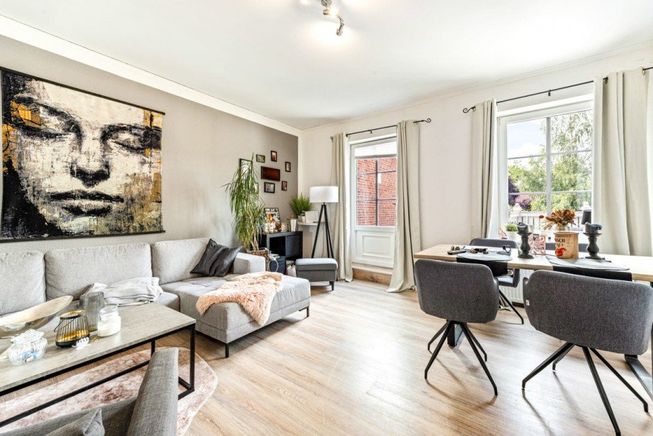 Wohnzimmer Mietwohnung Mehrfamilienhaus Oering