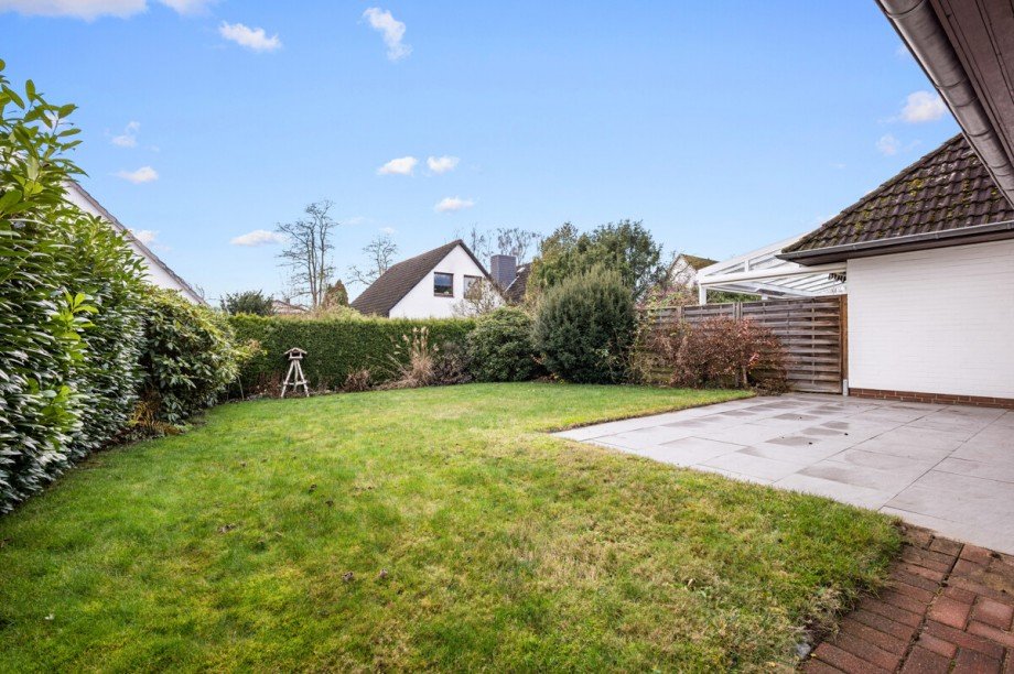 immergr�ne Doppelhaush�lfte Norderstedt