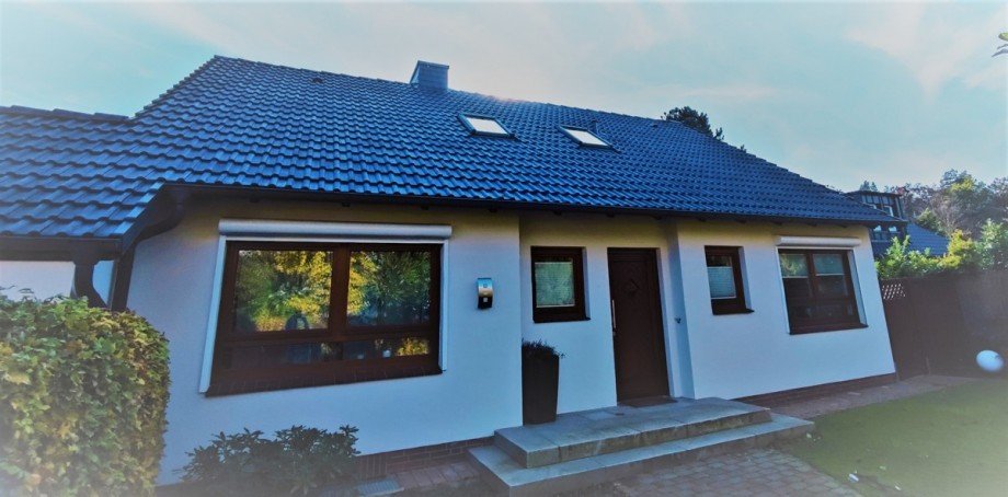 Neue Dachbeschichtung Einfamilienhaus Norderstedt