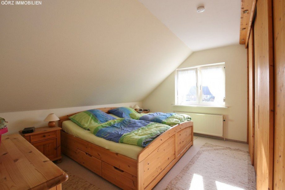 Elternschlafzimmer im Obergeschoss Reihenendhaus Barmstedt