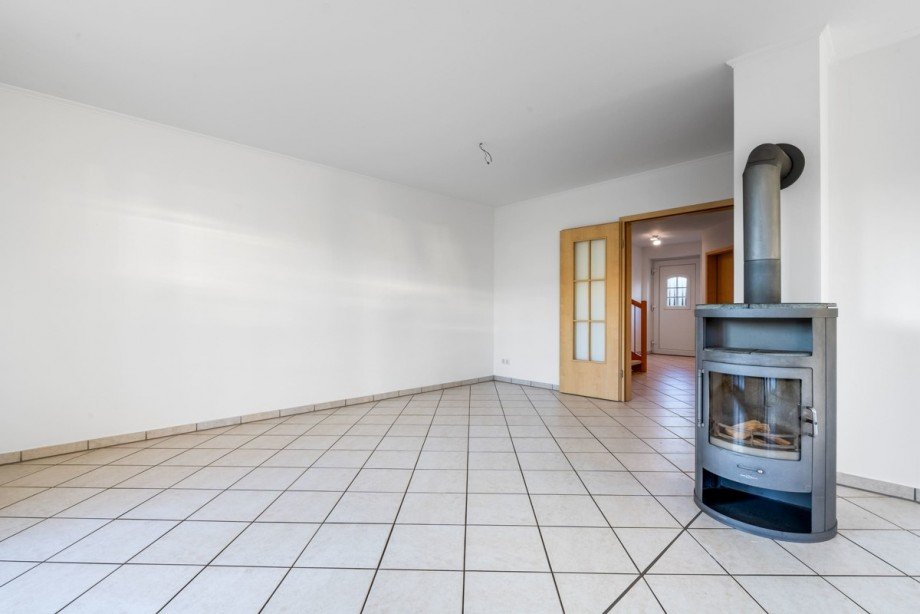 Wohn-/Esszimmer Doppelhaush�lfte Kisdorf