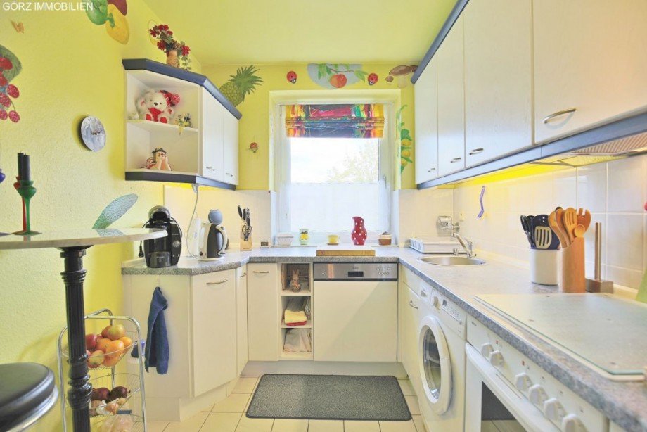 Einbauk�che in frischen Farben Dachgeschosswohnung Hamburg