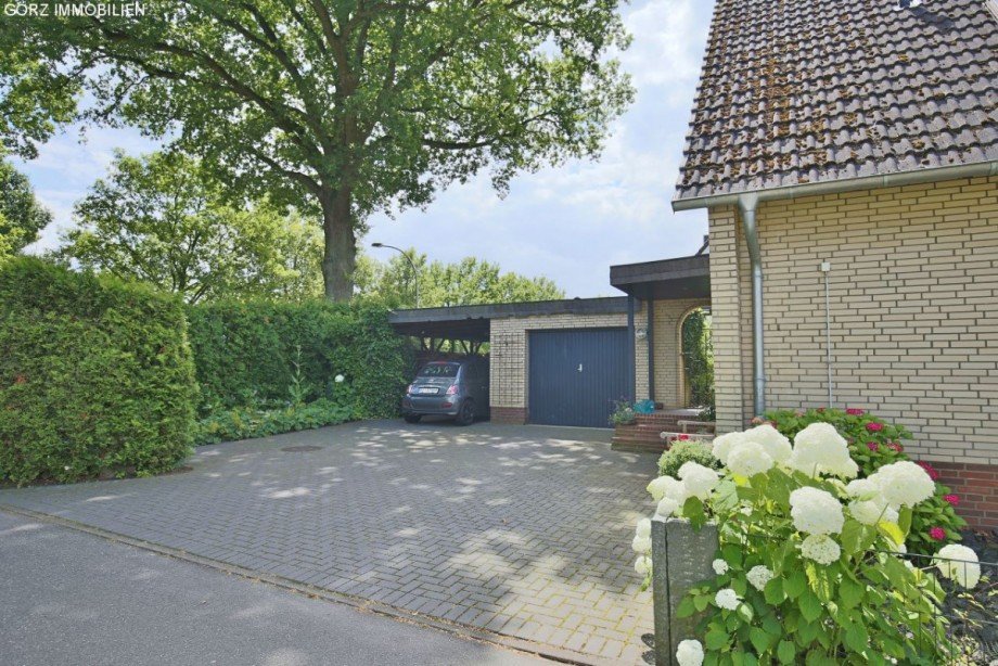 Garage & Carport Einfamilienhaus Pinneberg