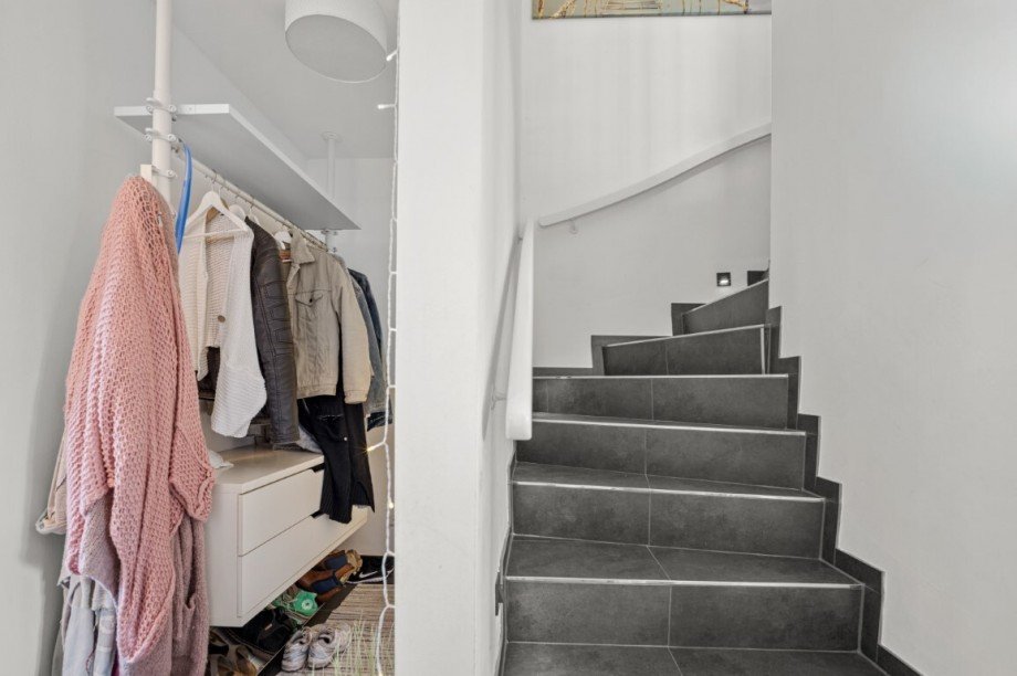 Garderobe Treppenaufgang Doppelhaush�lfte Henstedt-Ulzburg