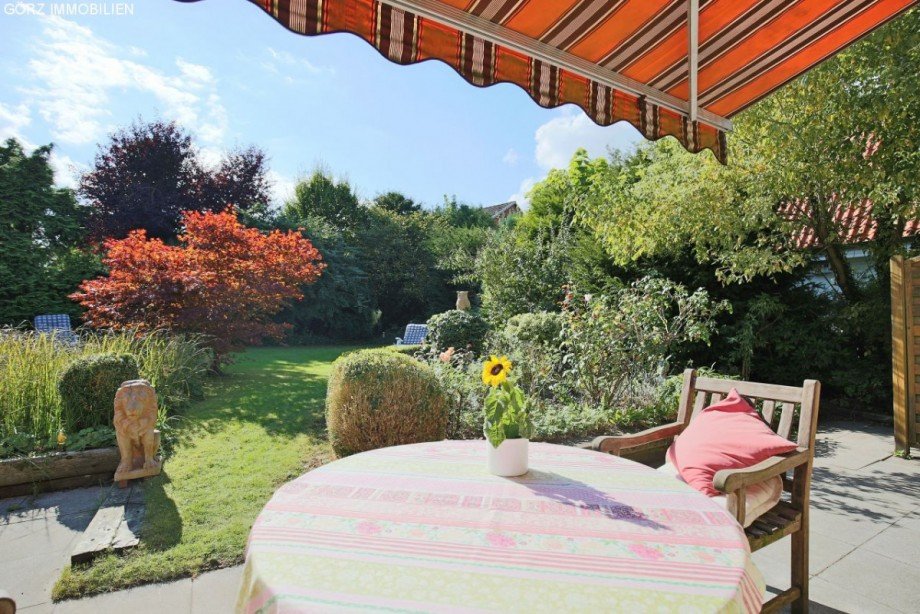 Blick ins Gr�ne Bungalow Appen