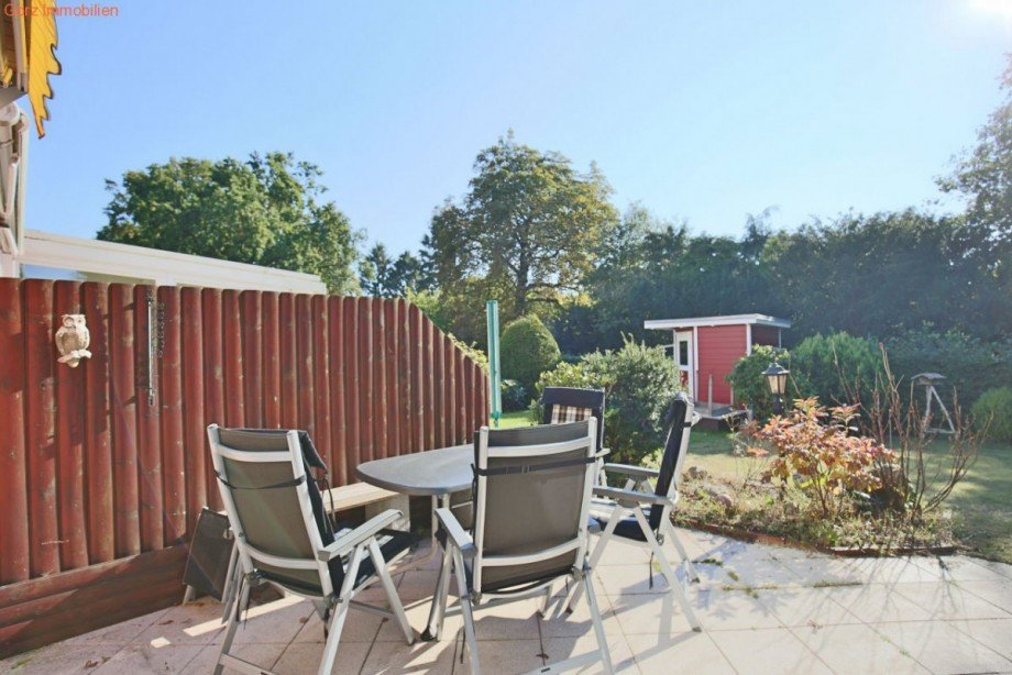 Terrasse, Blick S�d-Ost Reihenmittelhaus Norderstedt