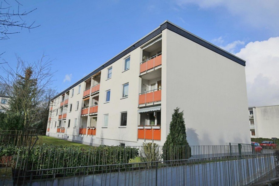 modernisierte Fassade Erdgeschosswohnung Norderstedt