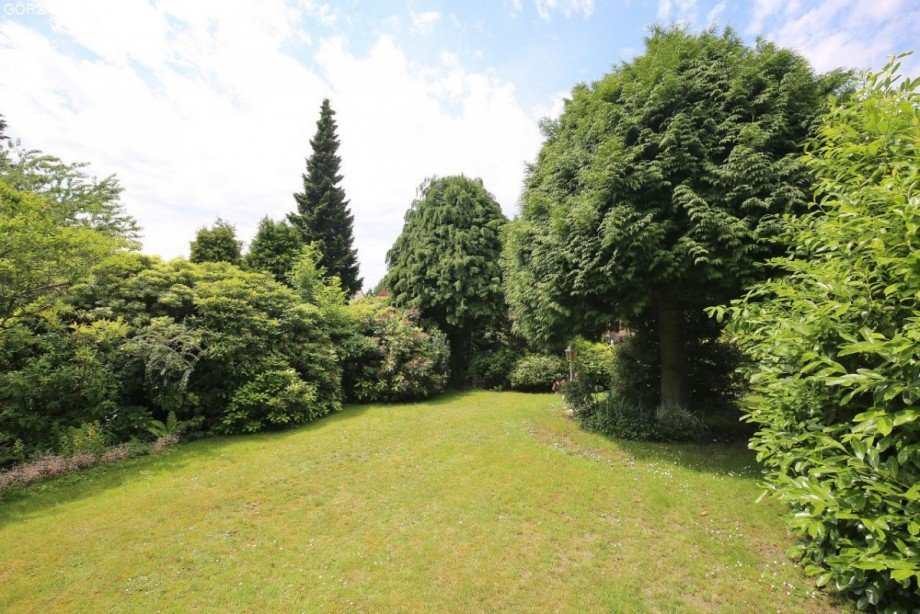 gro�es Grundst�ck Reihenhaus Hamburg