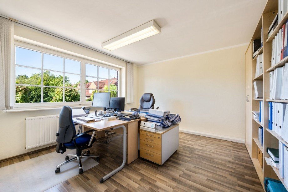  Wohn- / Gesch�ftshaus Quickborn