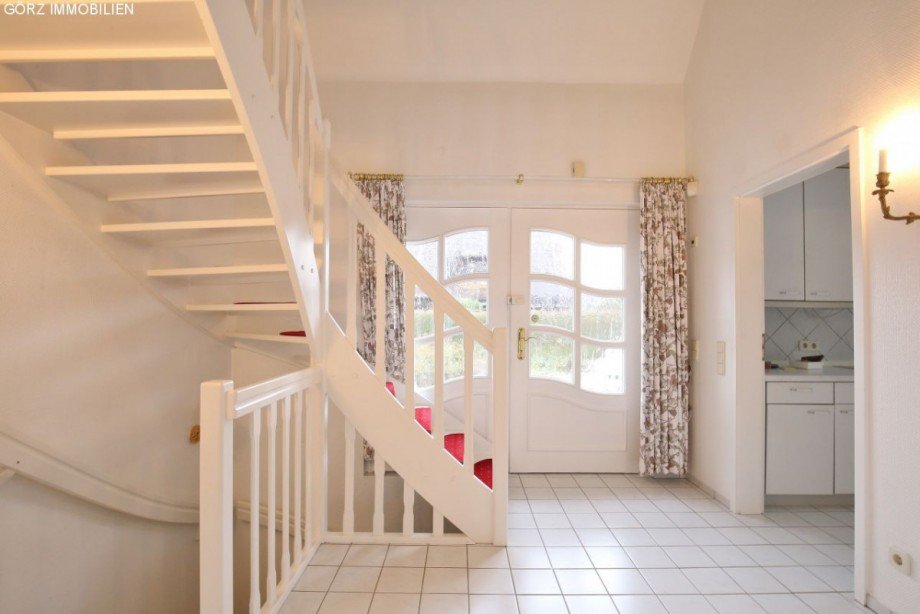 Diele mit K�che rechts Einfamilienhaus Norderstedt