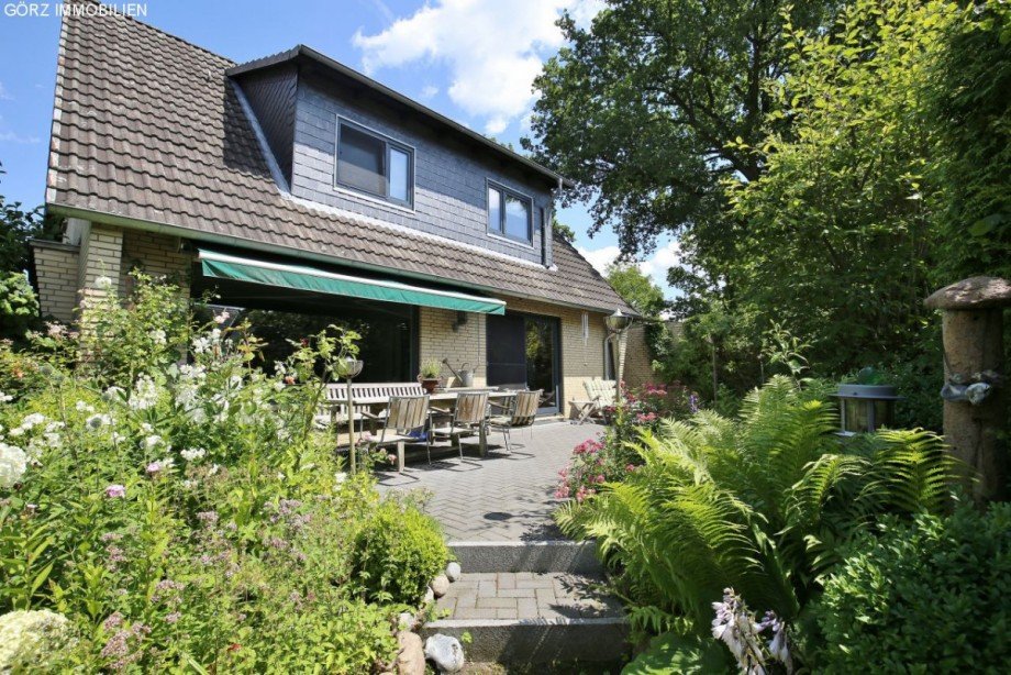 sonnige Terrasse Einfamilienhaus Pinneberg