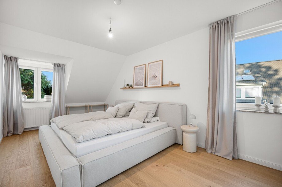 Schlafzimmer Doppelhaush�lfte Norderstedt