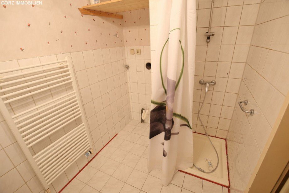 Bad EG Doppelhaush�lfte Alveslohe