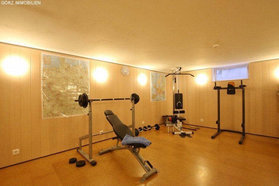 Keller mit Fitnessstudio Doppelhaush�lfte Henstedt Ulzburg