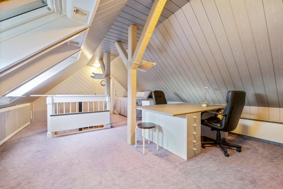mit drei Veluxfenstern Maisonettewohnung Hasloh