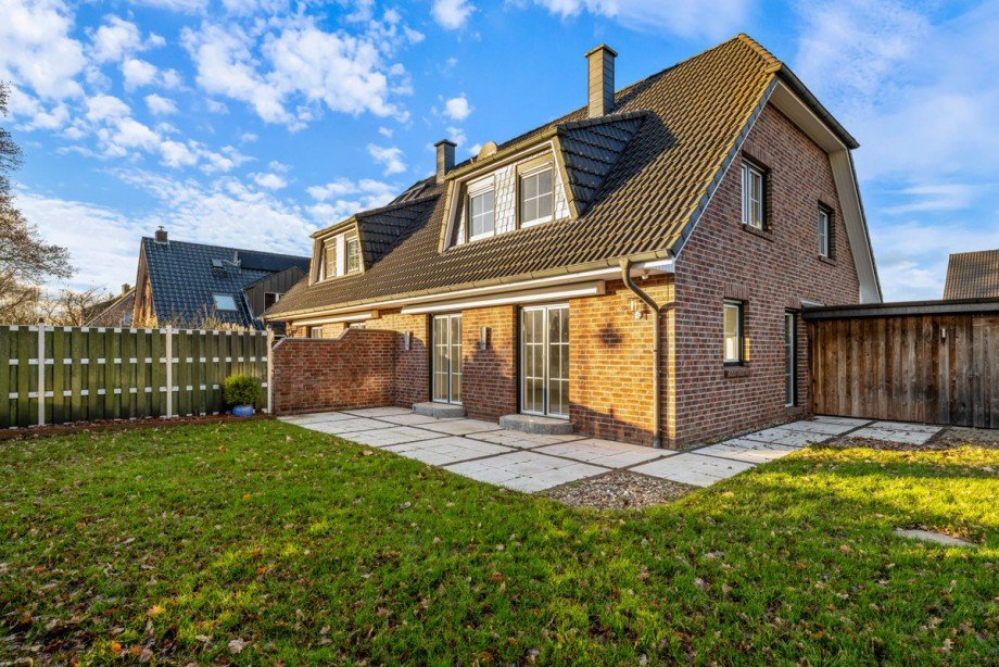 R�ckansicht Haus Doppelhaush�lfte Kisdorf