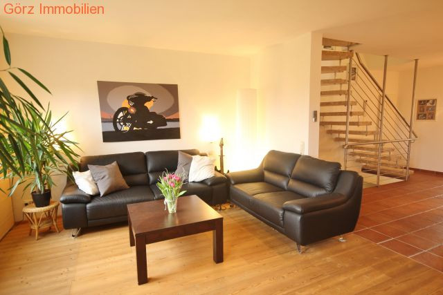 OG - Wohnzimmer mit Holzdielen Reihenhaus Quickborn-Heide