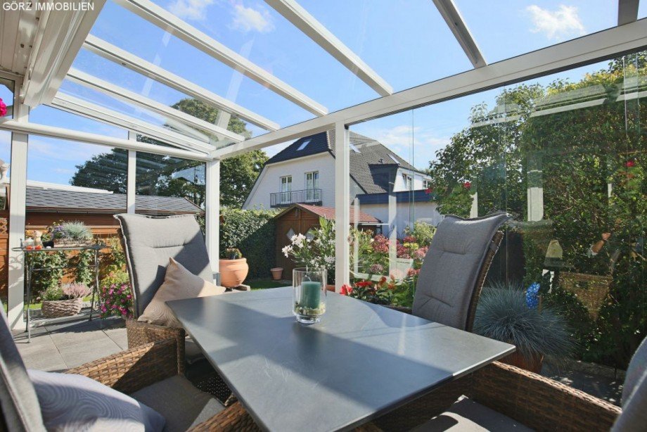 Hochwertige Terrassen�berdachung Reihenendhaus Norderstedt