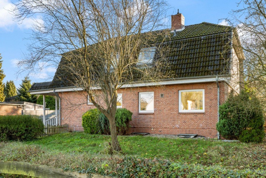 Garten Hausvorderseite Erdgeschosswohnung Norderstedt / Glash�tte