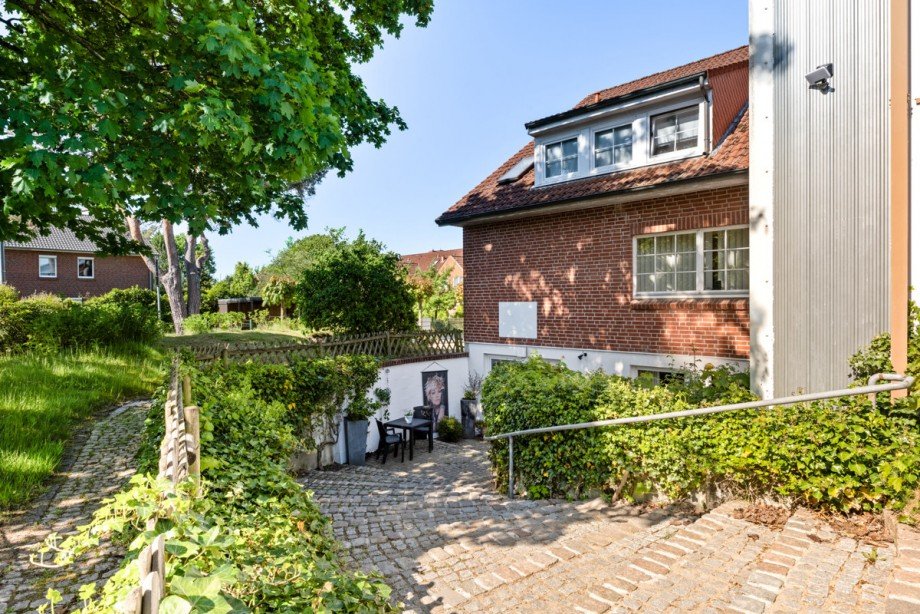  Wohn- / Gesch�ftshaus Quickborn