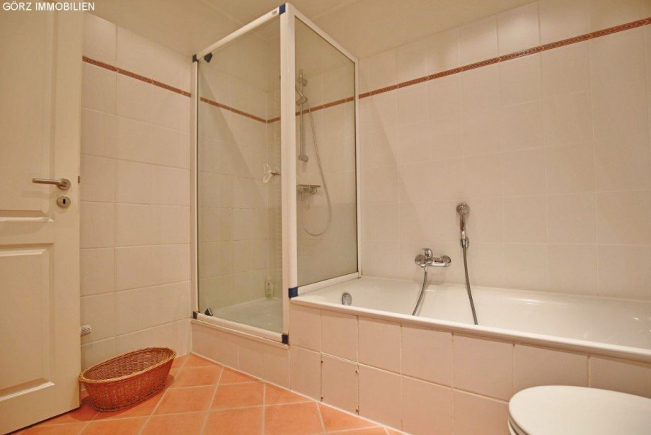 Badewanne und Dusche Reihenhaus Norderstedt