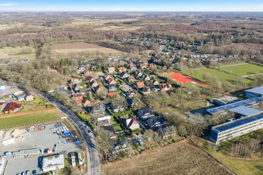 Drohnenfoto Doppelhaush�lfte Henstedt-Ulzburg