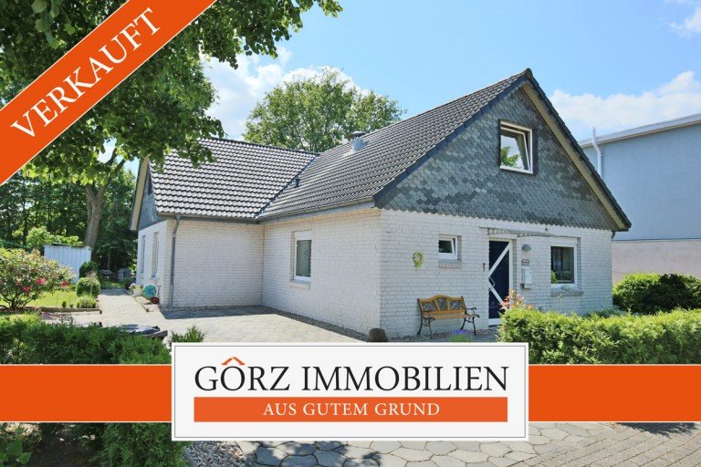 VERKAUFT Kaltenkirchen Einfamilienhaus *VERKAUFT* Sonniges Einfamilienhaus mit extravaganter Architektur in beliebter Lage
