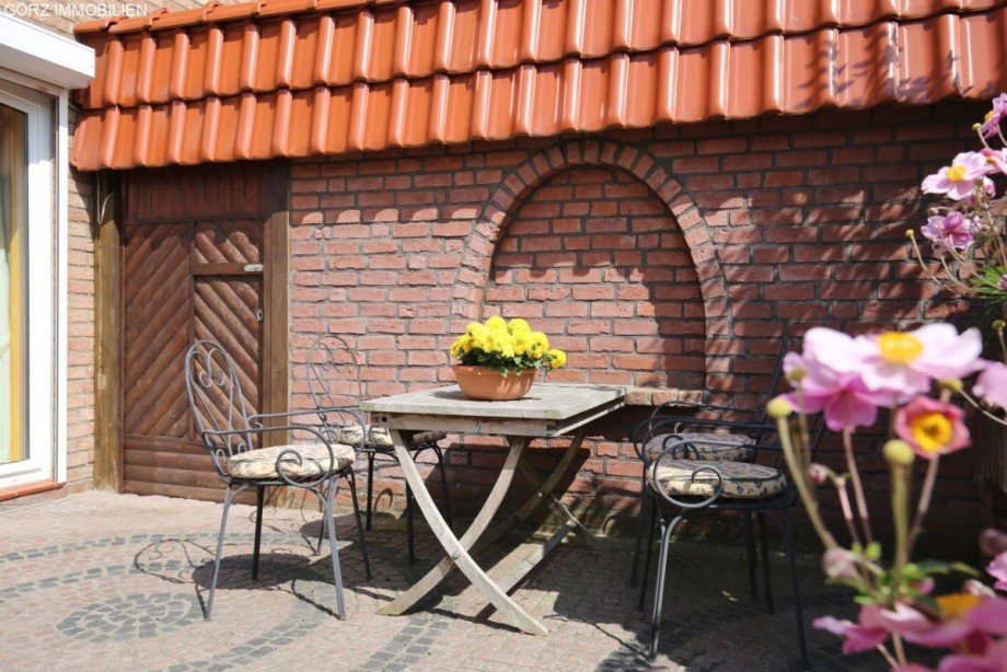 Gem�tliche Fr�hst�cksterrasse Doppelhaush�lfte Itzstedt